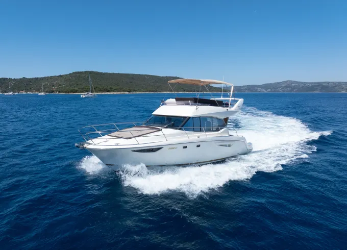 400 Prestige Motor Yacht - Trips and transfers on the Adriatic Coast