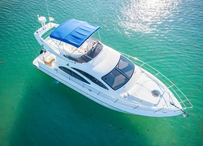 42' Azimut All-Inclusive Yacht Charter in Riviera Maya