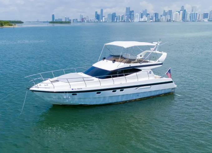 Enjoy Miami on a 50ft Azimut Flybridge Yacht for 12 Guests
