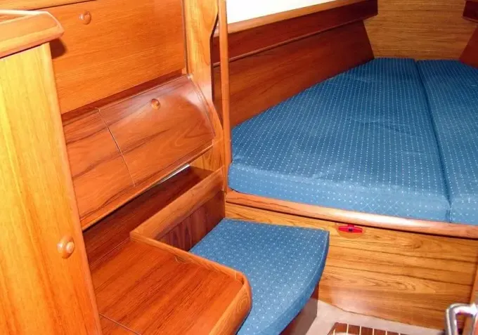 Charter 40' Sun Odyssey Cruising Monohull in Vigo, Spain