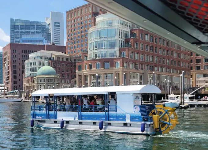 90min BYOB Private Charter in Boston Harbor up to 16pp Mon-Thu