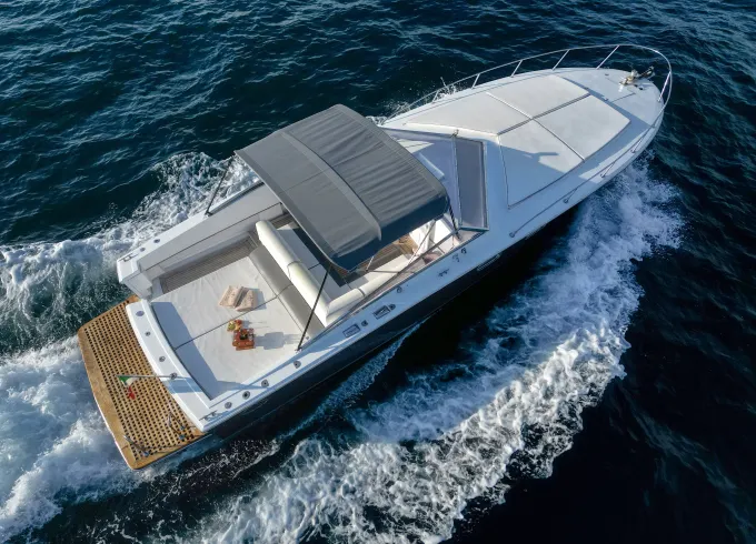 Charter 38' Magnum Marine Motor Yacht in Sorrento, Capri, Positano and Amalfi.