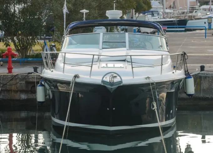 Sea Ray Sundancer 37 Yacht for Cruise in Corfu