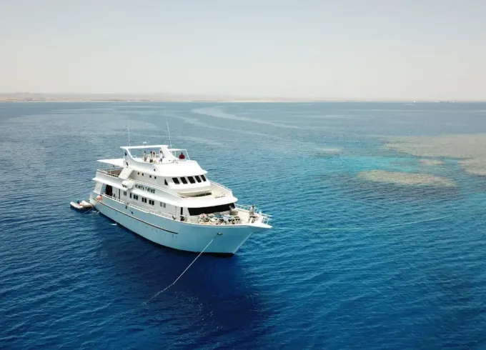 Heaven Saphir Safari Yacht – 3 Nights Kite OR Dolphin Safari