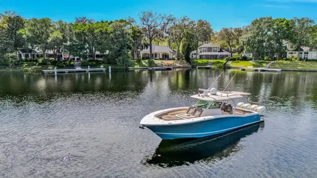 Scout 380 Luxury Edition - 4-400 Mercury Verado Engines with a Seakeeper!