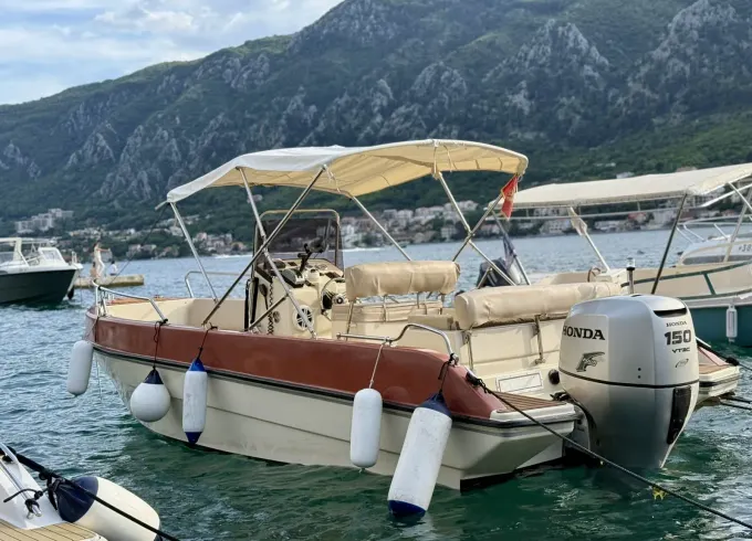 Kotor Boat Tour to Blue Cave & Lady of the Rocks on Aquarius 21ft