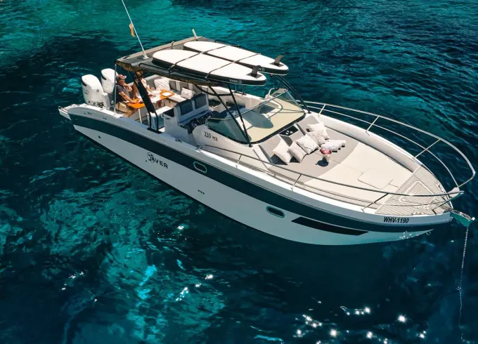 Saver 33 Walkaround Charter Palma de Mallorca | Perfect Day Trips