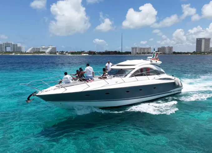 Enjoy Cancun in 55ft Sunseeker Luxury Yacht