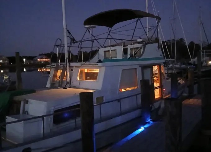 Marine Trader 35' Motor Yacht in Washington, NC - 2 Bedroom