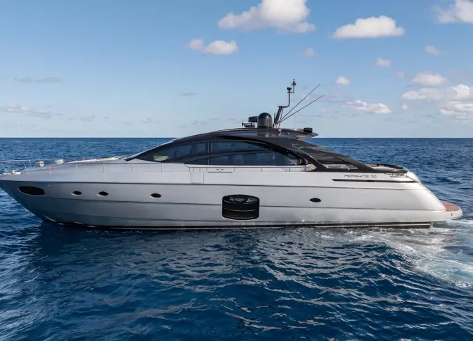 70' Pershing Beauty serving Fort Lauderdale