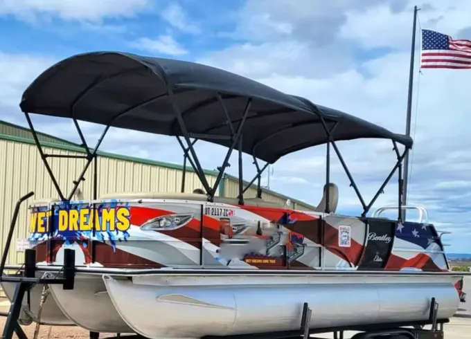 Lake Powell Bentley Elite 22ft Tri-toon | 200HP Mercury | Tube/Wakeboard Ready