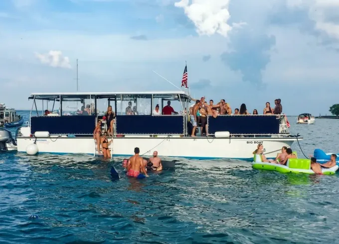 No Tie Ups - 50' Corinthian Passenger Boat takes 36 people at Navy Pier Marina
