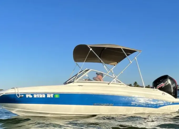 BOAT FUN  IN THE SUN -Treasure Island 19ft Stingray DECKBOAT