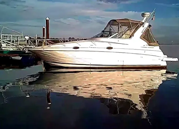 Cruiser's Yachts 2870 Express Motor Yacht Rental in Stockton, California
