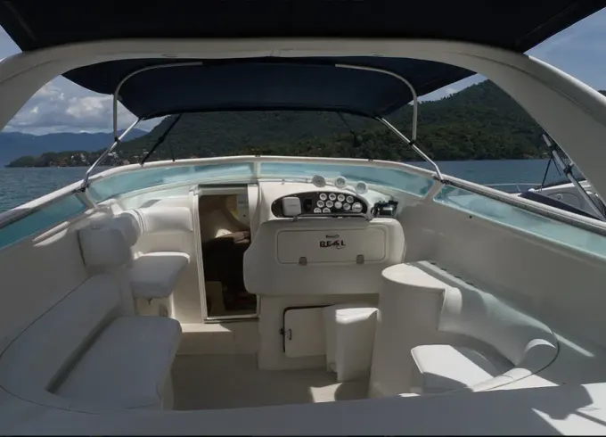 32' Real Charter in Angra dos Reis, Brazil for 12 person