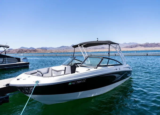Sleek & Stylish Monterey M22
