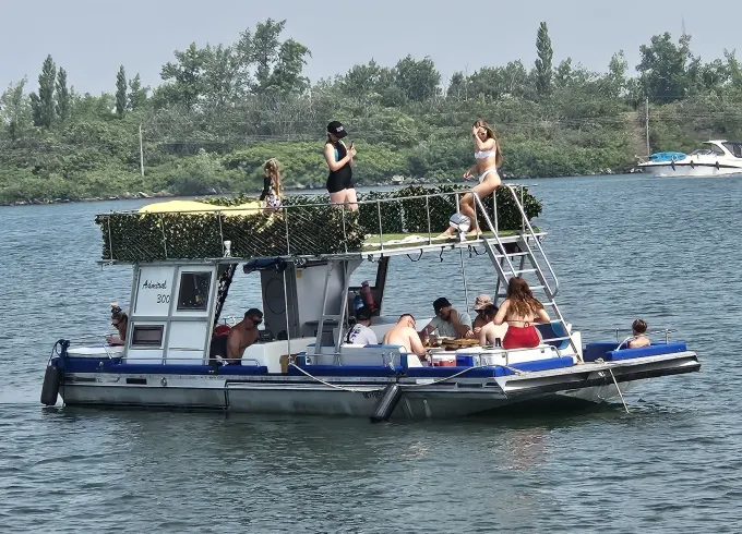 Double-Decker Custom Pontoon Party Boat – Fun on Two Levels!