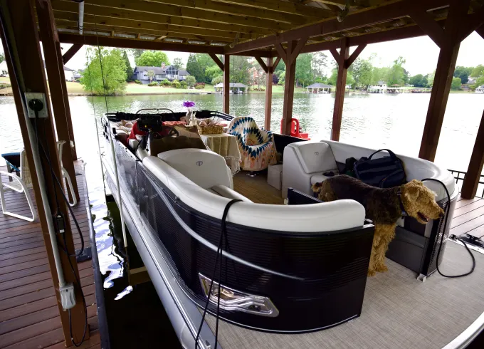 Stylish Docked Boat for Photography, Romantic Getaways & Relaxing Picnics