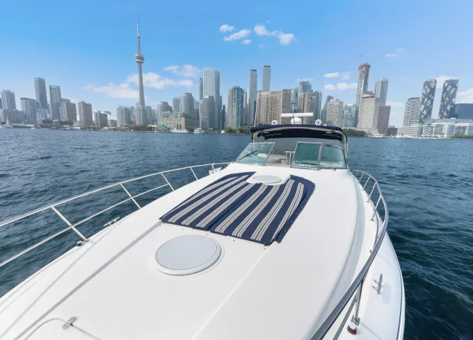 Enjoy Toronto from the Waters in a 43' Luxury Yacht!!