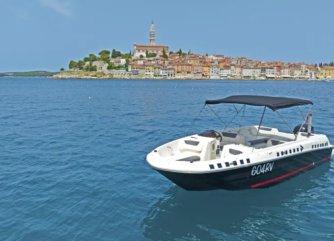 Bayliner E21 E7 for rent in Rovinj