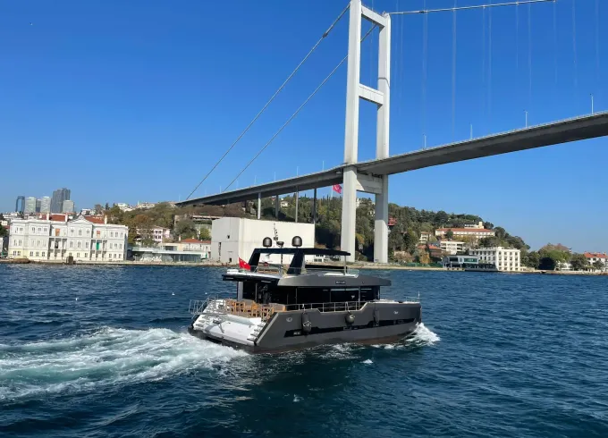 59ft Power Catamaran Bosphorus Tours in Istanbul