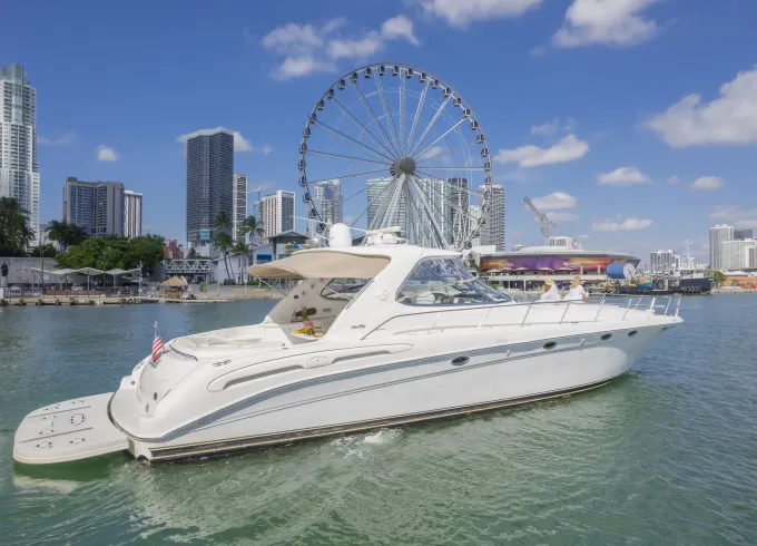 65ft Sea Ray Sundancer Motor Yacht