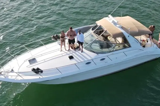 "SanBella" Sea Ray Sundancer