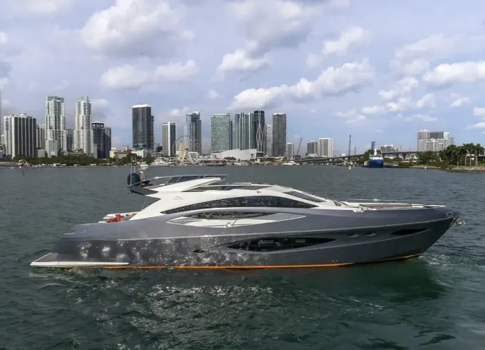 Luxurious 80ft Numarine serving Florida and Bahamas