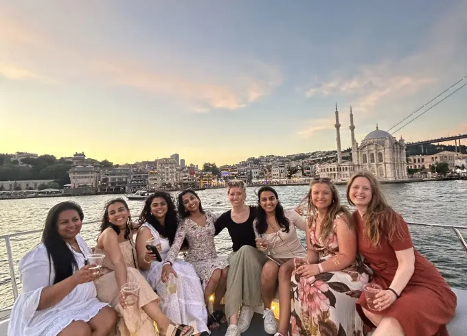 Istanbul bosphorus tour & sunset