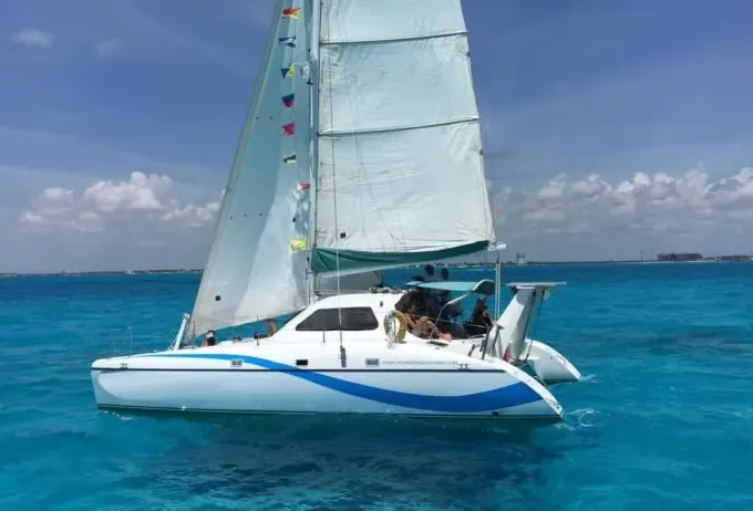 Catamaran 38' Private tour to Isla Mujeres / Cancun / Playa del Carmen