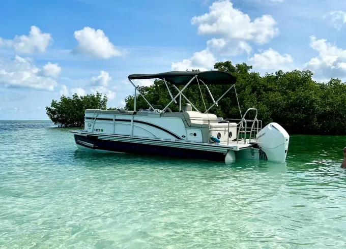Pontoon Boat !! Enjoy Paradise Like A Local!