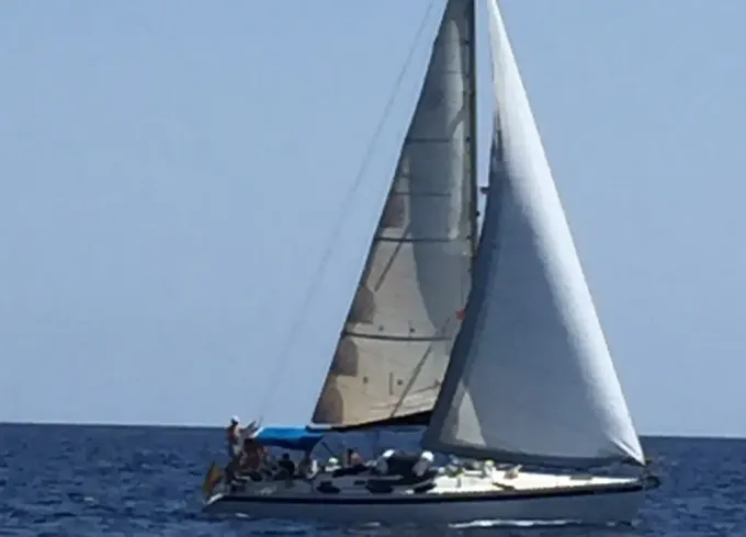 Beneteau 430 for rent in Roda de Bará, Spain