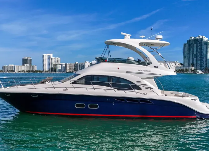 58' SeaRay Flybridge Yacht Rental from Miami Beach Marina with Captain