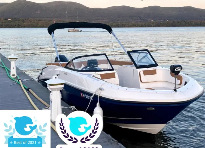 2019 Bayliner 23' Powerboat! Enjoy this amazing season with friends and family!