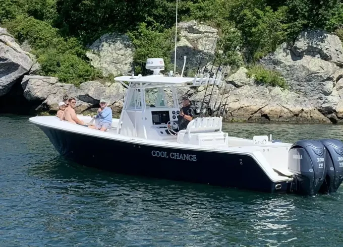 32' Regulator Center Console for Daily or Hourly Charter in Newport