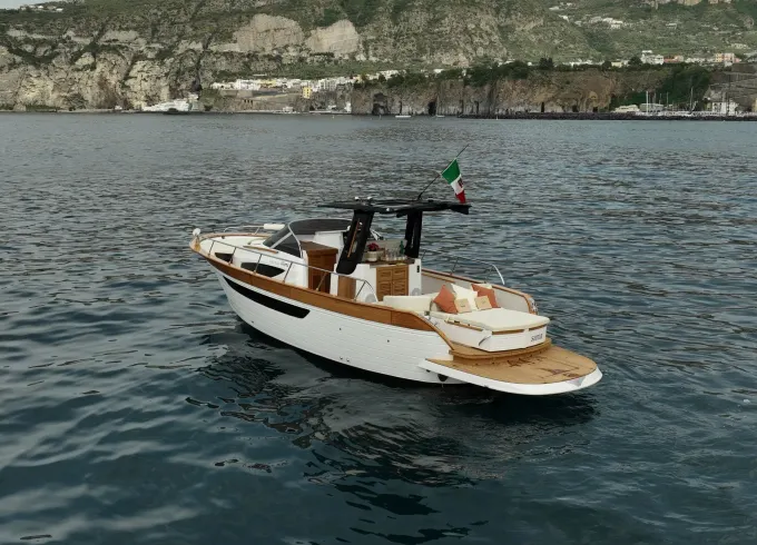 Private Boat Experience from Sorrento to Capri