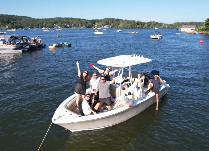 Fun & Spacious 23ft Nautic Star in NY/NJ