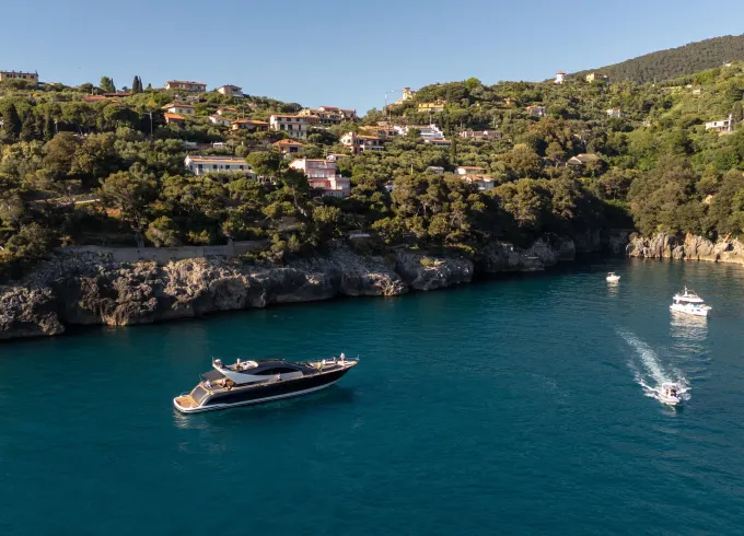 Luxury Cerri 86ft Yacht Charter | Portofino, Cinque Terre & Sardinia