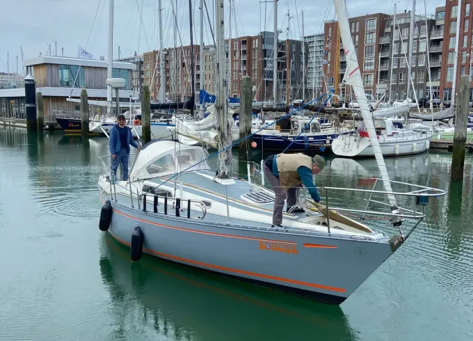 Sailing from Netherlands to Brazil aboard 28' Seamaster
