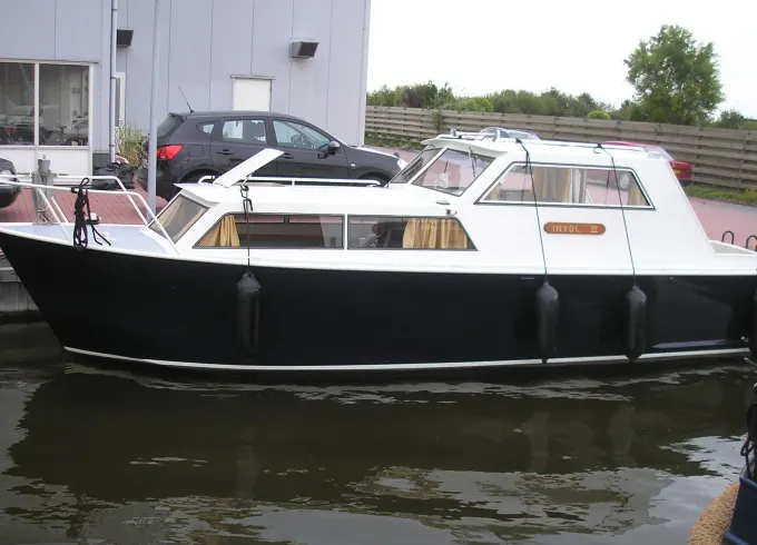 Charter "Inyol' Motor Yacht in Friesland, Netherlands for up to 6 people