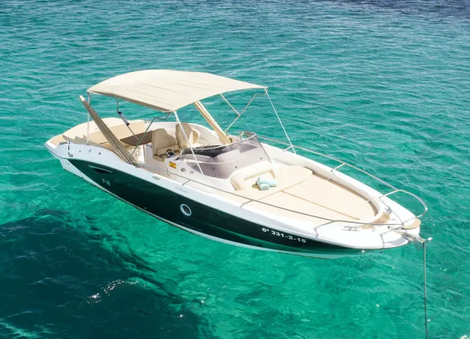Elegant Sessa Key Largo 27 Power boat in Ibiza