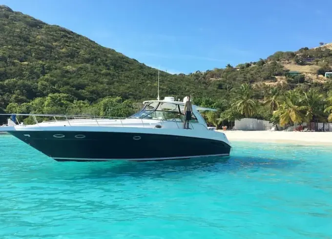 Sea Ray Luxury Boat Charter for 12 People in St. Thomas, U.S. Virgin Islands