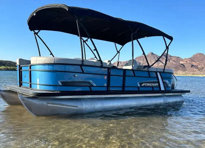 6-Hour Luxury Starcraft Pontoon Rental in Lake Havasu City, Arizona