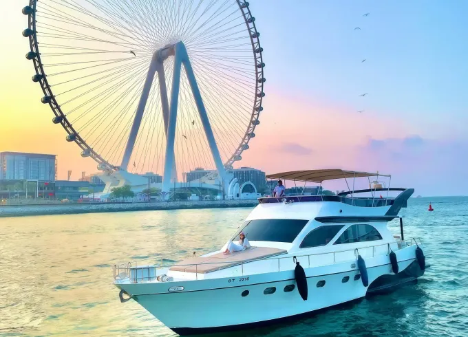 New Gorgeous Queen 75ft with slide for up to 30 guest best offer in Dubai Marina