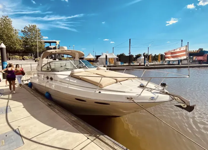 Luxury SeaRay Yacht with Captain | Explore the Annapolis Waterways