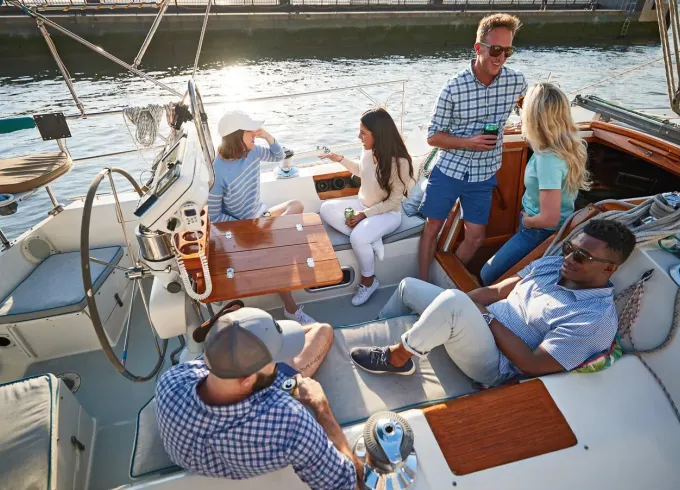 42' Catalina Sailing Yacht in the Hamptons - For a perfect day on the water /)