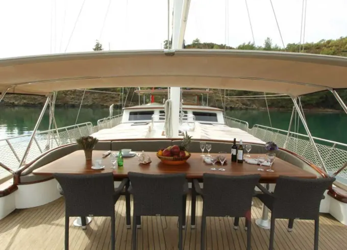 QUEEN LILA  This Wonderful Deluxe Gulet  is 30 m Long and for 12 People.