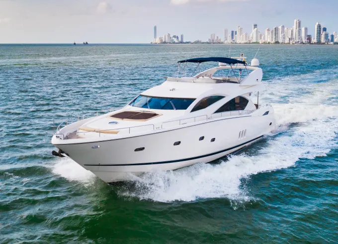 Book Now! Luxurious Sunseeker 82ft Mega Yacht for Rent in Cartagena, Colombia.