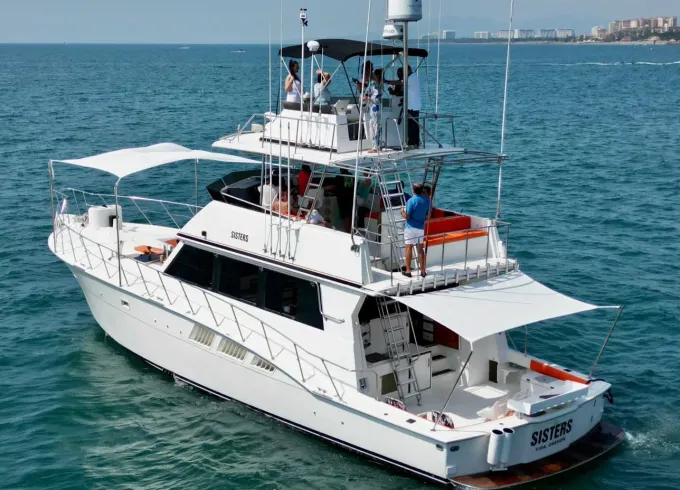 67ft Hatteras Motor Yacht Rental in Puerto Vallarta, Jalisco