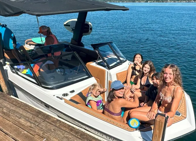 Lake Sammamish Nautique G23 Surf Boat up to 12 people
